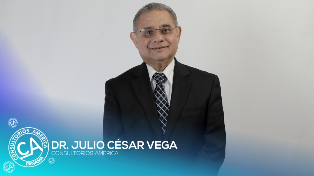 Dr. Julio César Vega